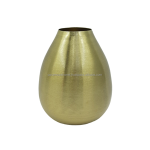 Jarrón de Flores de Metal de Diseño Moderno con Acabado Esmaltado para Decoración de Mesa de Salón, Hecho a Mano y Personalizado - Product Image 2