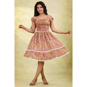 Robe midi smockée rose et orange à motifs floraux, manches bouffantes, col en U, à volants, en coton écologique, taille naturelle, pour soirée et tenue décontractée - Product Image 4