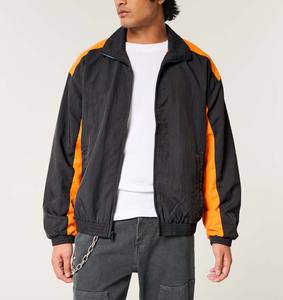 เสื้อแจ็คเก็ตกันลมไนลอนผู้ชายแบบสั่งทำพิเศษ ดีไซน์ตัดต่อสีพื้นและสีตัดกัน สไตล์สตรีทแวร์ ซิปกันน้ำ - Product Image 1