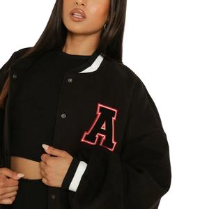 Chaqueta universitaria para mujer, chaqueta de béisbol de manga larga, hombros caídos, chaquetas universitarias Letterman personalizadas con tamaño y logotipo personalizados 2026 - Product Image 3