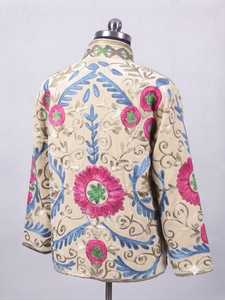Chaqueta Bordada Suzani Color Crema Beige al por Mayor para Mujer, Ropa Exterior Tradicional con Bordado Floral a Mano, Moda Étnica - Product Image 4