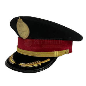 Chapeau d'uniforme léger avec matériau respirant, style formel, finition élégante - Product Image 2