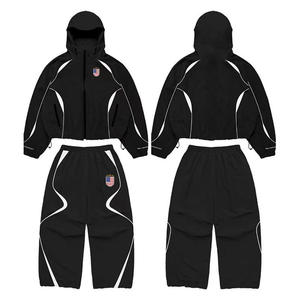Ensemble de sport 2 pièces pour homme en nylon tricoté plissé, coupe-vent respirant, personnalisable ODM, réfléchissant aux UV, respectueux de l'environnement, pour l'hiver - Product Image 3