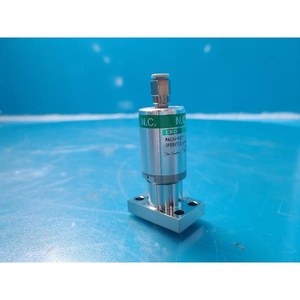 Vanne à diaphragme pneumatique CKD MAGD4-X0011 utilisée comme pièce détachée pour équipement semi-conducteur Legacy - Product Image 1