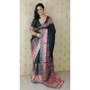 Sari en soie Tussar noire Elite Weaves avec bordure tissée Zari, imprimé floral, réversible, protection solaire, séchage rapide, hiver/été - Product Image 1