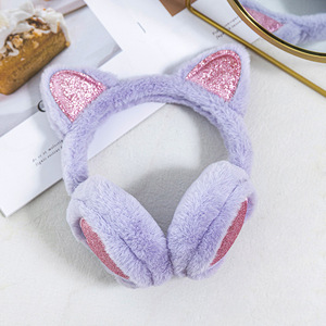 Bandeau d'oreilles de chat violet en peluche avec intérieur scintillant rose – Accessoires chauds et douillets pour l'hiver - Product Image 1