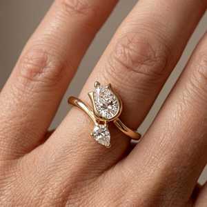 Anillo de Oro Amarillo de 14k con Diamante Cultivado en Laboratorio de 1.01CT Corte Pera, Diseño Abierto, para Boda, Compromiso, Fiesta, Regalo, Amuleto - Product Image 2