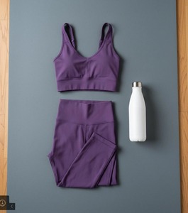 Conjunto de Yoga Premium para Mujer, Color Morado, Cintura Alta, Bra Deportivo, Leggings Largos sin Mangas, Spandex/Nylon, Ropa Deportiva Ajustada, Venta al Por Mayor - Product Image 1
