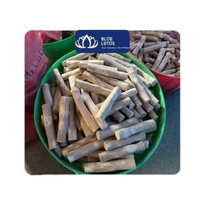 Bâton à mâcher en bois de café de haute qualité pour chiens, bâton de mastication robuste pour l'entraînement au rapport et aux jeux interactifs, et pour le plaisir des animaux de compagnie, Vietnam - Product Image 1