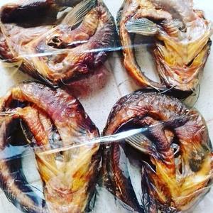 Achetez du poisson-chat africain séché, livraison rapide, qualité supérieure, vente en gros, prêt à cuire, délicieux, collation riche en protéines, sain, emballé sous vide - Product Image 1