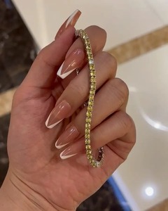Bracelet tennis tendance en argent sterling 925 plaqué or blanc 18 carats avec moissanite et saphir jaune taille ronde classique pour femme, 190 mm - Product Image 4