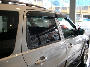 แผ่นบังแดดหน้าต่างรถยนต์ HIC วัสดุ PMMA  สำหรับ MAZDA TRIBUTE ปี 2001~2011  กระชับพอดี 100% - Product Image 3