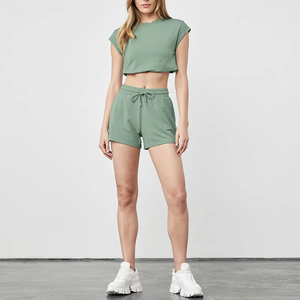 Conjunto de top corto verde menta, atuendo informal de verano, conjunto de dos piezas de punto transpirable, conjunto de pantalones cortos verde menta - Product Image 3
