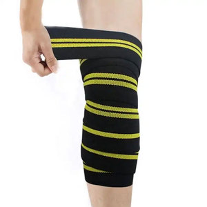 Genouillère élastique rayée pour hommes, soutien de compression, design noir et jaune - Product Image 1