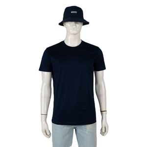 เสื้อยืดผู้ชายผ้าฝ้าย 100% แขนสั้น คอกลม เรียบง่าย สบายๆ รับสกรีนโลโก้ คุณภาพสูง ขายส่ง OEM ส่งออกจากบังกลาเทศ - Product Image 3