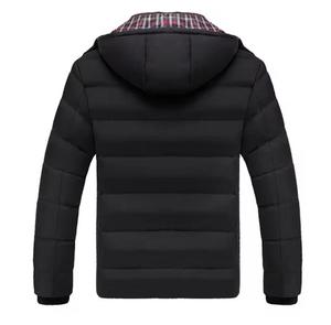 Veste longue matelassée à capuche pour homme, hiver, décontractée, à carreaux, fermeture éclair sur le devant, épaisse, rembourrage en polyester, coque tissée - Product Image 4
