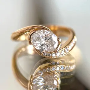 แหวนหมั้นเพชรทรงรี 2.10 กะรัต เพาะเลี้ยงในห้องปฏิบัติการ IGI ทองคำขาว 14K - Product Image 1