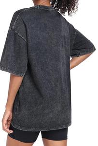 เสื้อยืดผู้หญิงสไตล์วินเทจลำลอง ผ้าฝ้ายฟอกสี ทรงสั้น ระบายอากาศได้ดี เป็นมิตรกับสิ่งแวดล้อม ป้องกันรอยยับ พร้อมโลโก้ด้านหน้า รับผลิตแบบ OEM - Product Image 2