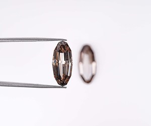 Nuevo Lote de 8.37 Quilates de Diamantes Cultivados en Laboratorio, Corte Ovalado, Color Marrón, Certificados por IGI, Par de Aretes Sueltos - Product Image 1