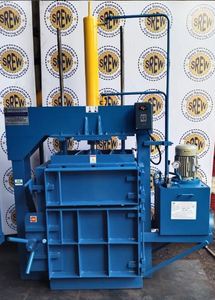 Presse à balles de ferraille CRM 15 tonnes, niveau de sécurité élevé, moteur en acier au carbone - Product Image 3