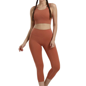 Conjuntos de Yoga Transpirables de Secado Rápido, de Alta Calidad, Personalizables con Logotipo Frontal, 100% Algodón, Conjunto de Yoga de 2 Piezas para Mujer - Product Image 1