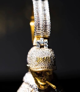 Colgante Harlembling Tyler Bellhop, Acabado en Oro Amarillo de 14k, Plata 925, Colgante con Incrustaciones de Diamantes, Colgante HipHop, Colgante Personalizado con Nombre, para Hombre - Product Image 4