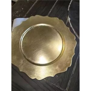 Plato de Presentación de Metal Martillado de Lujo - Plato Decorativo Texturizado en Plata Antigua para Eventos de Boda y Decoración de Comidas Elegantes - Product Image 3