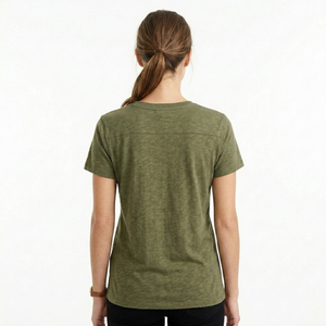 T-shirt pour femme à col en V, double couture de qualité industrielle, uni, avec logo de marque personnalisé imprimé, vêtements de sport pour femmes - Product Image 4
