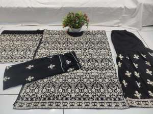 Traje Gharara Fox Georgette con Kurta Bordada, Dupatta con Lentejuelas y Palazzo, Conjunto Tradicional para Fiestas - Product Image 3