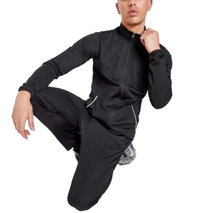 Chándal Deportivo Personalizado para Hombre, Negro y Naranja, con Cierre Completo, de Secado Rápido, Poliéster, Corte Regular, con Bolsillos Laterales - Product Image 5
