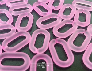 Collier long en résine à maillons larges, style moderne, mélange de couleurs, punk, creux, épais, pour décoration murale, fait main, anniversaire - Product Image 2