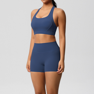 Conjunto de yoga sin costuras para mujer, top corto con cuello redondo y tirantes cruzados, pantalones cortos de cintura alta, conjunto deportivo de 2 piezas - Product Image 4