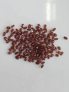 Pierre précieuse naturelle de grenat rouge, coupe ovale, 3x2MM, pierre précieuse de haute qualité pour la fabrication de bijoux, bagues, pendentifs et boucles d'oreilles - Product Image 2