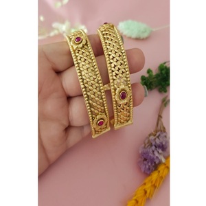 Exquisito Brazalete de Latón Chapado en Oro de Primera Calidad con Moissanita, Moderno y Elegante para Mujeres y Chicas, Colección para Bodas, BRILLIOS INCREÍBLES - Product Image 1