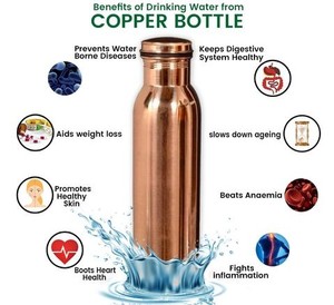 Bouteille en cuivre reflétant la maîtrise artisanale traditionnelle avec une finition artisanale offrant un attrait authentique et premium. - Product Image 6