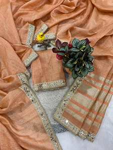 Sari en coton pur filé de qualité supérieure, tissé avec des motifs Jari, orné de miroirs et bordure en dentelle de créateur - Product Image 4