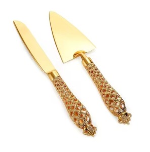 Ensemble de coupe-gâteau de luxe éco-responsable Crafts Village, couteau en acier inoxydable, spatule de service, ustensiles de service pour desserts, options personnalisables - Product Image 4