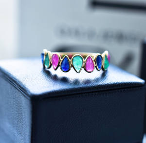 Anillo de Rubí, Zafiro y Esmeralda Natural en Forma de Lágrima Tricolor Majesty - Product Image 1