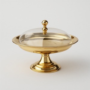 Cúpula para tartas de diseño premium diseñada para exhibir tartas, pasteles y postres con un estilo de presentación excepcional. - Product Image 1
