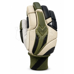 Gants de hockey sur roulettes de qualité supérieure avec des matériaux durables et un mouvement flexible - Product Image 5