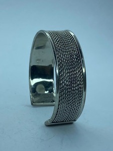 Handforge Global Impex HGI-765477 Custom Brass <b>Copper</b> Cuff <b>Bracelet</b> OEM China Wholesale Gold Plated Vintage Unisex Magnet - Product Image 3