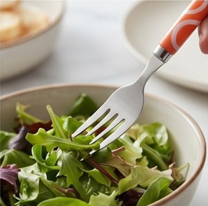 Ensemble de couverts modernes à poignée orange avec motif blanc, compatibles lave-vaisselle, pour fêtes et repas - Product Image 2