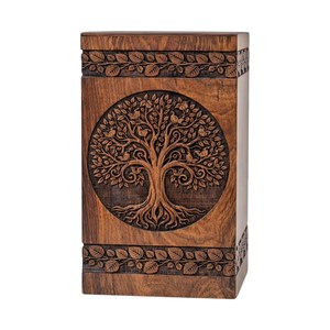 โกศไม้แกะสลักลายต้นไม้และเงาสะท้อน โกศบรรจุอัฐิส่วนบุคคลสำหรับคนที่คุณรัก - Product Image 1