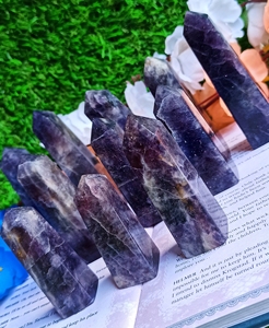 หินไอโอไลต์ธรรมชาติทรงโอเบลิสก์ หินคริสตัลขัดเงา หินบำบัด พลังเรกิ สำหรับการทำสมาธิ แฟชั่นทันสมัย ตกแต่งบ้าน จักระ ขายส่ง - Product Image 5