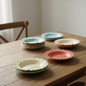 Assiettes de service en céramique classiques écologiques, compatibles lave-vaisselle et durables - Product Image 4