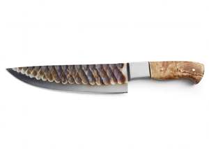 Herramienta Utilitaria de Acero Texturizado Hecha a Mano – Cuchilla de Chef y Artesanal con Mango de Madera Natural - Product Image 1