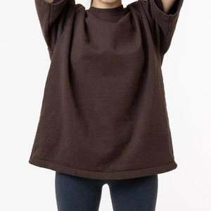 เสื้อยืดผู้หญิงไซส์ใหญ่ Everyday Comfort ผ้าเนื้อนุ่ม ระบายอากาศได้ดี แห้งเร็ว สไตล์สตรีทแวร์ - Product Image 5