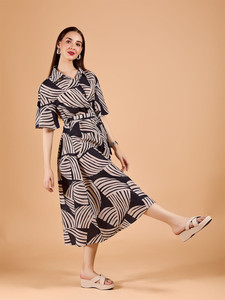 Robes Midi Hawaïennes pour Femmes Grande Taille, Style Décontracté, Imprimé Tropical, Manches Courtes Évasées, Coupe Évasée, Personnalisables en Gros - Product Image 3
