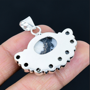 Pendentif demi-fleur en pierre précieuse blanche naturelle, collier floral, pendentif fait main, bijoux pour femmes - Product Image 3
