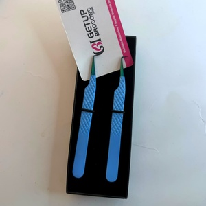 Pince à cils en acier inoxydable anti-magnétique, à pointe lisse, de 10 mm de longueur, avec découpe en étoile, forme de botte isolante à 90 degrés - Product Image 2